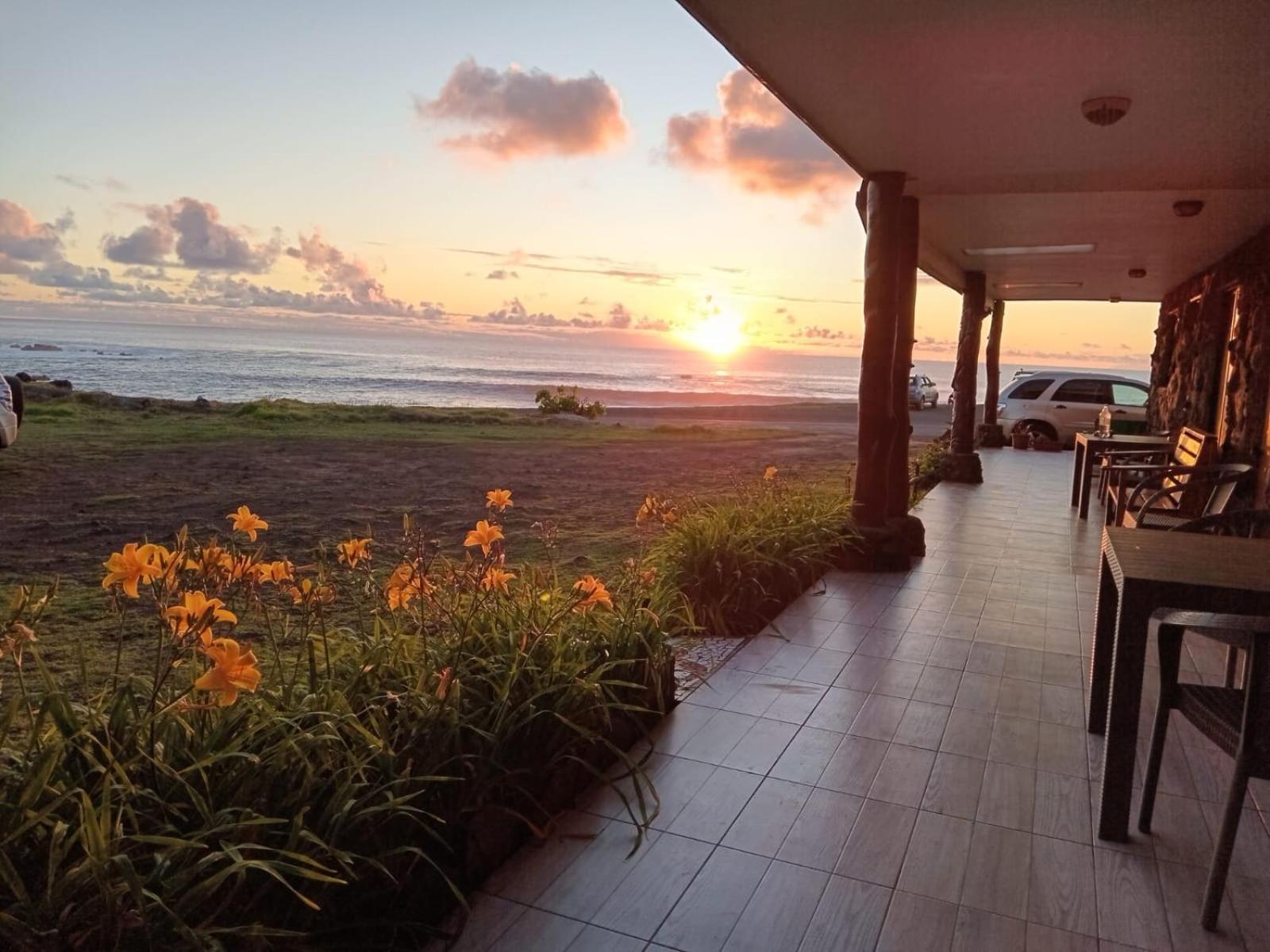 Cabanas & Hostal Tojika Hanga Roa Dış mekan fotoğraf